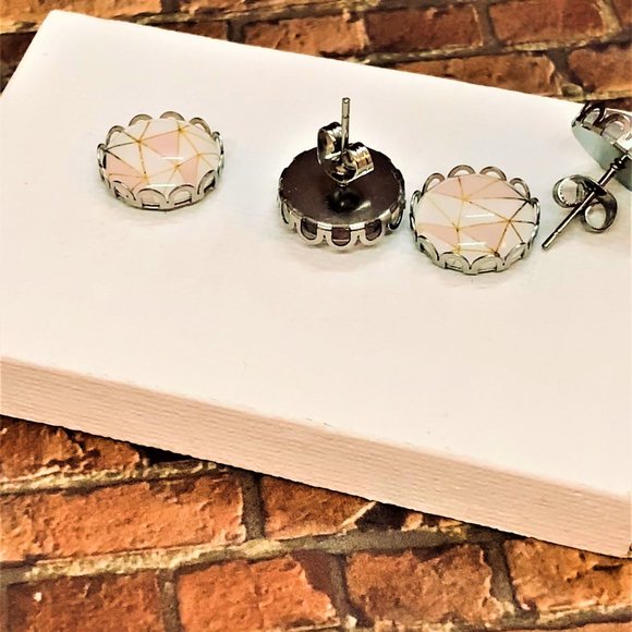 Hand Crafted 12 mm earrings- pink, gold, white - Picture 13 of 16